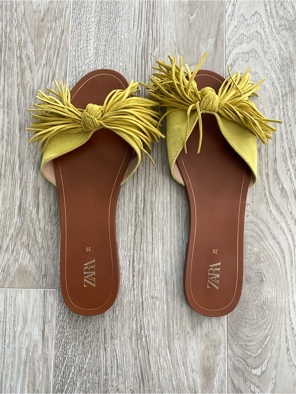 ZARA Yellow Suede Fringe Flt Sandals